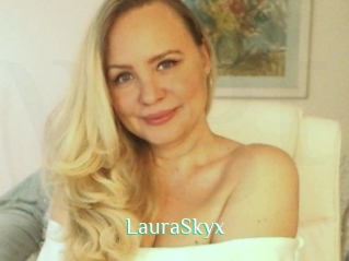 LauraSkyx