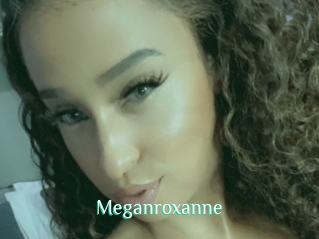 Meganroxanne