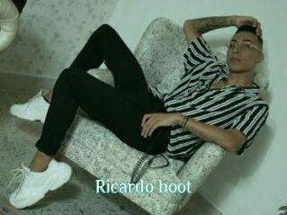 Ricardo_hoot