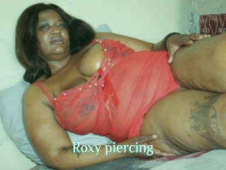 Roxy_piercing